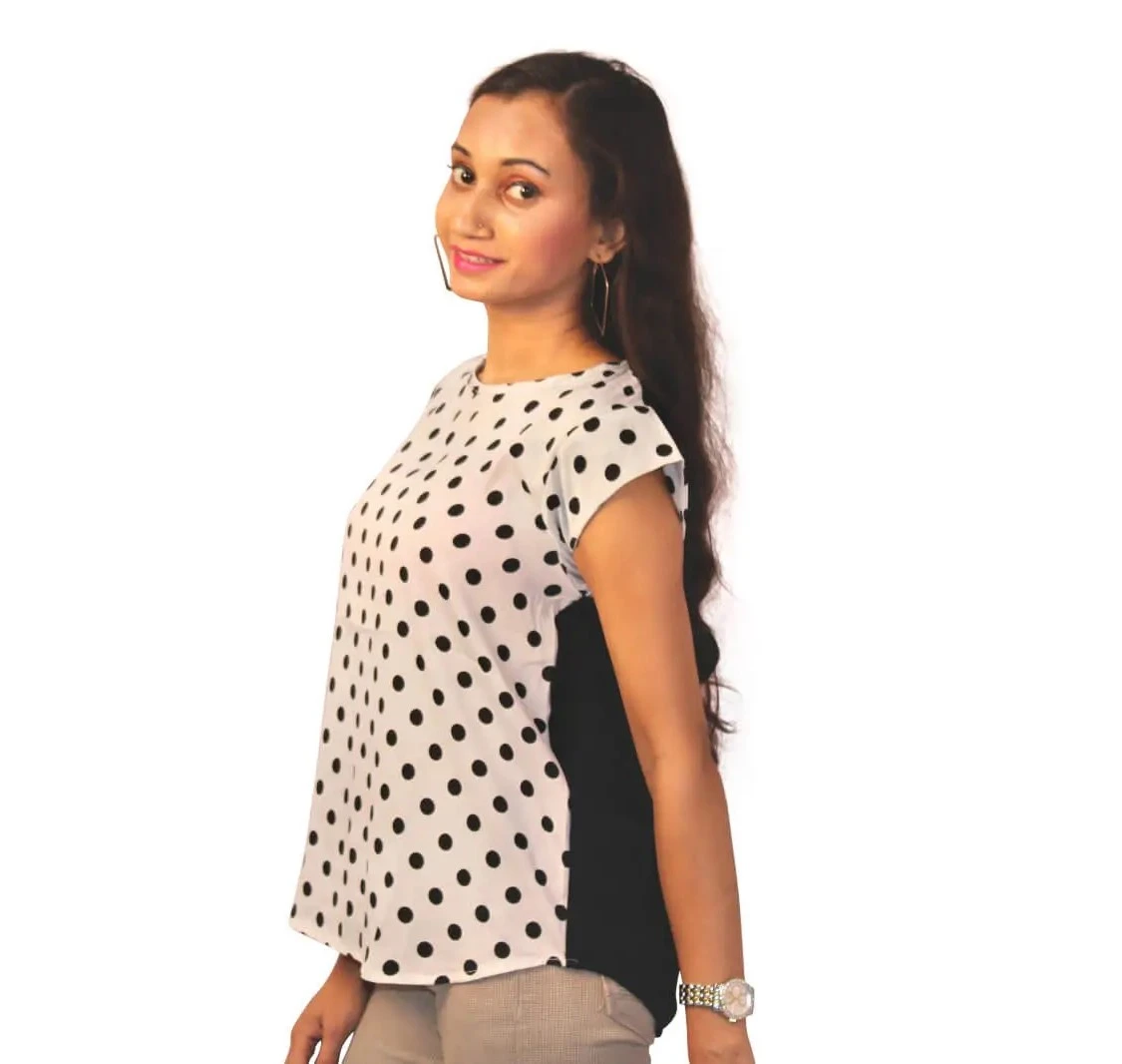 Comfort Meets Style: Sleeveless Tops for Women